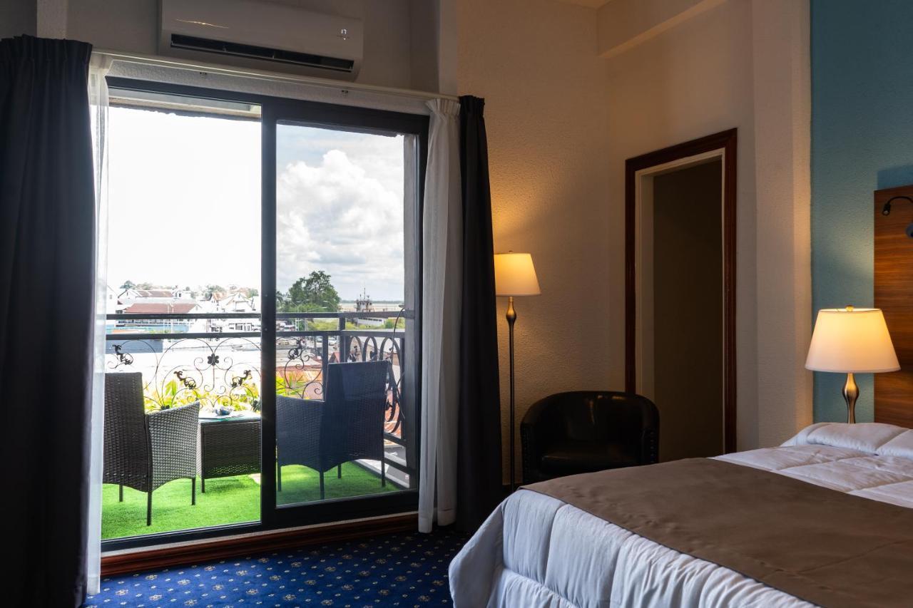 Royal Breeze Paramaribo Luaran gambar