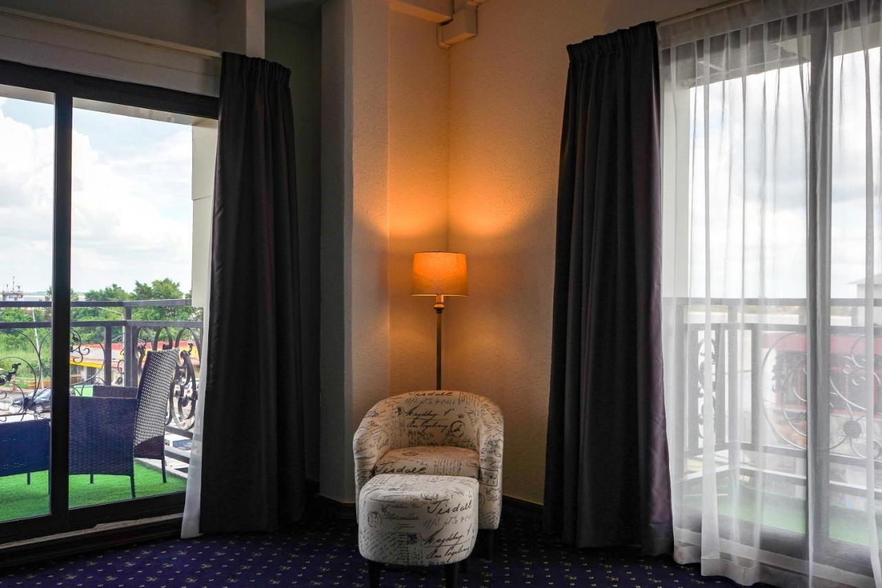 Royal Breeze Paramaribo Luaran gambar